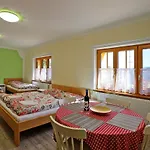 Bayer - Ex Pavel Apartmán *